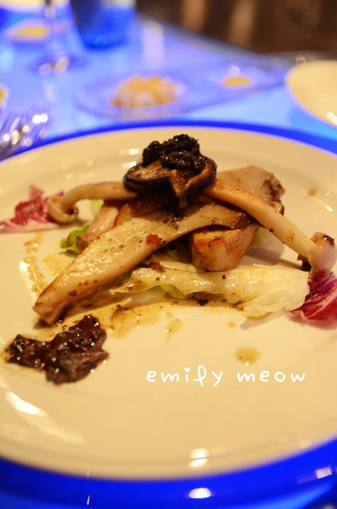 EMI_7104