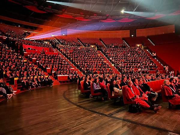 【emlyon event】恭喜法國里昂商學院的所有畢業生！