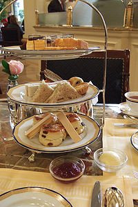200px-High_tea_at_the_Peninsula.jpg