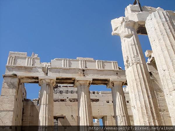 衛城前門(Propylaea)