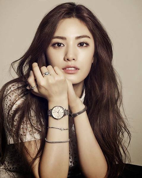 After School Nana Menyemarakkan Majalah Instyle 8