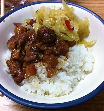 向宏魯肉飯