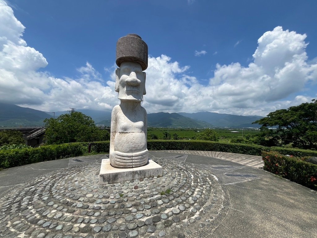 【台東】摩埃巨石人像．國立臺灣史前文化博物館．果珍濃台東水果