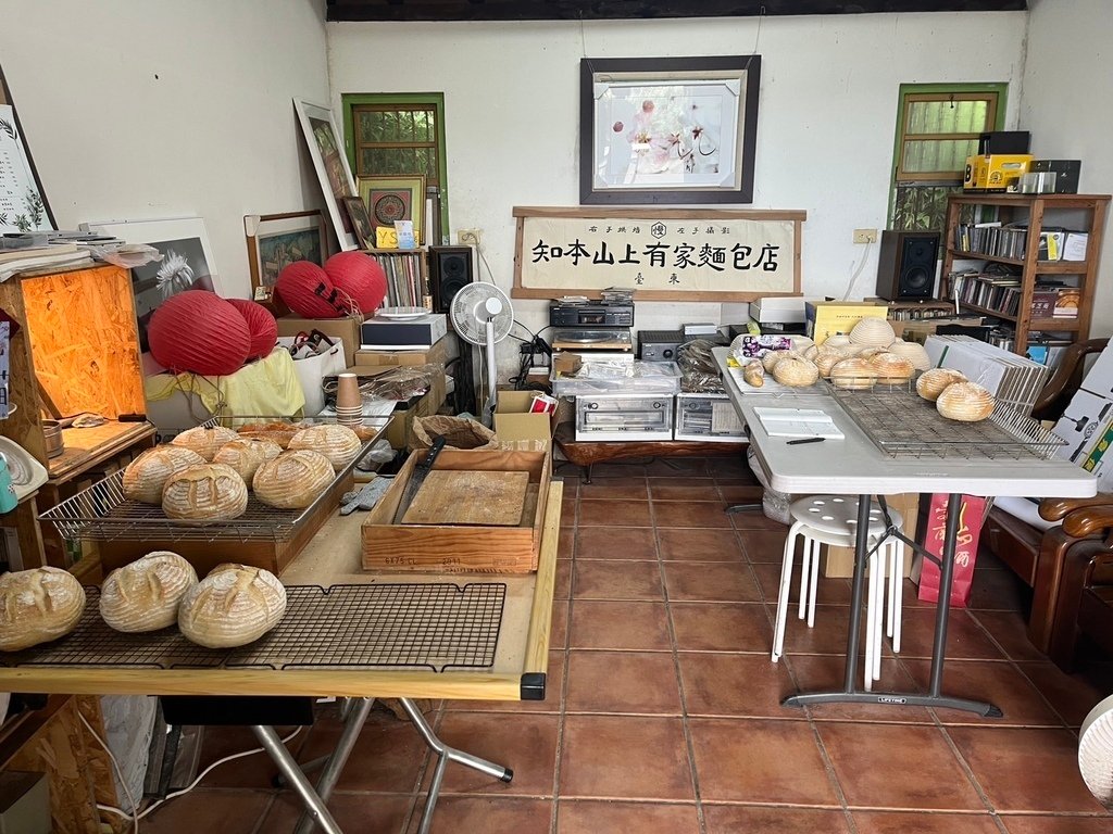 【台東】知本圳親水公園．知本山上有家麵包店．鱷魚山觀景平台．