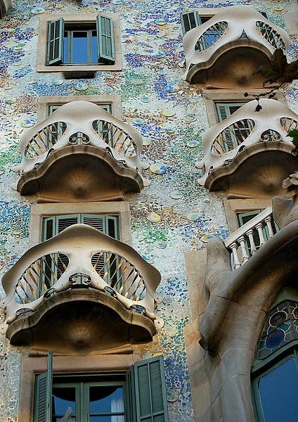 800px-Casa_Batllo.jpg