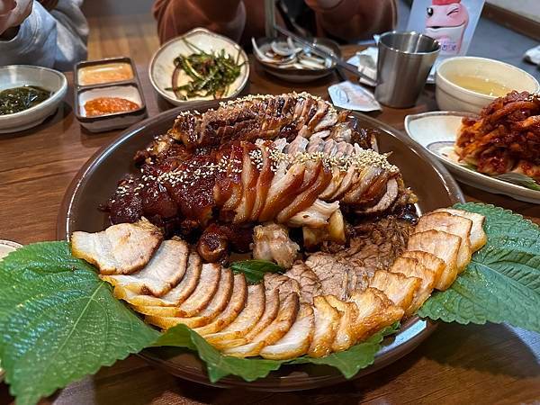 韓國 大邱 最美味的豬腳 가장맛있는족발 再訪 보쌈 白切肉