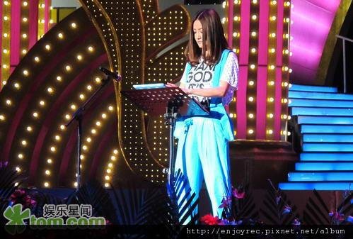 張萱妍出席大學生電視節 潮流先鋒成學生偶像