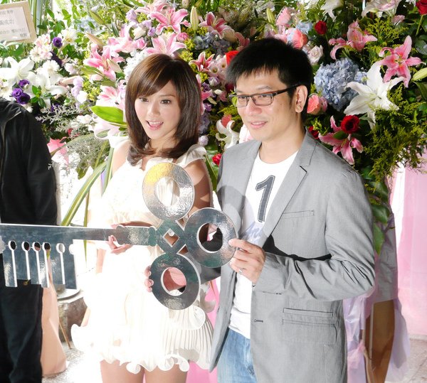 豆花妹蔡黃汝花落喜歡音樂4.jpg