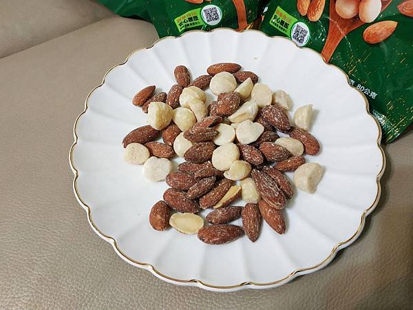 萬歲牌 薄鹽杏仁夏威夷果 (11).jpg