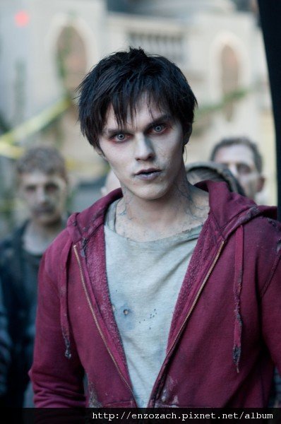 warm-bodies-image-nicholas-hoult-398x600.jpg