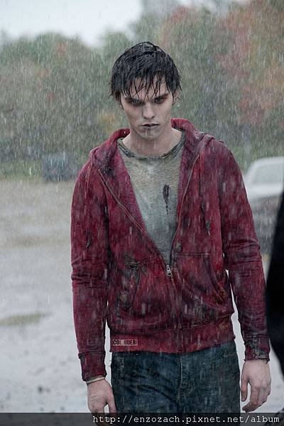 warm-bodies-movie-image-nicholas-hoult.jpg