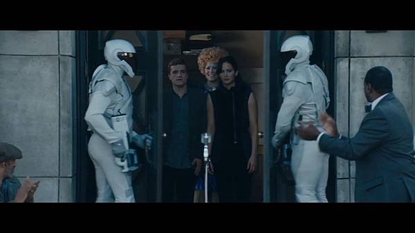 The Hunger Games_ Catching Fire - Exclusive Teaser Trailer_(1080p).mp4_snapshot_00.19_[2013.04.15_17.44.51]