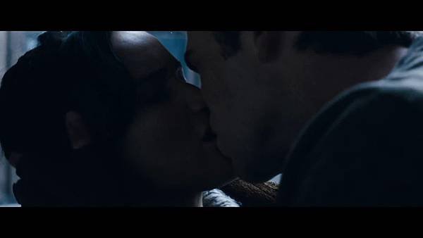 The Hunger Games_ Catching Fire - Exclusive Teaser Trailer_(1080p).mp4_snapshot_01.45_[2013.04.15_17.49.14]