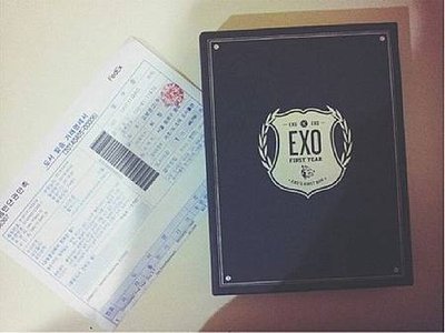 EXO&apos;s First Box