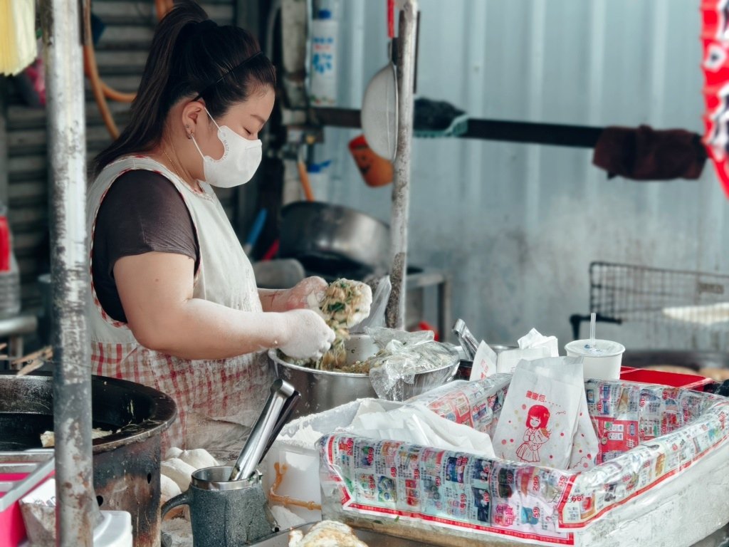 【嘉義美食】廟口煎餅~銅板價/在地人的排隊美食