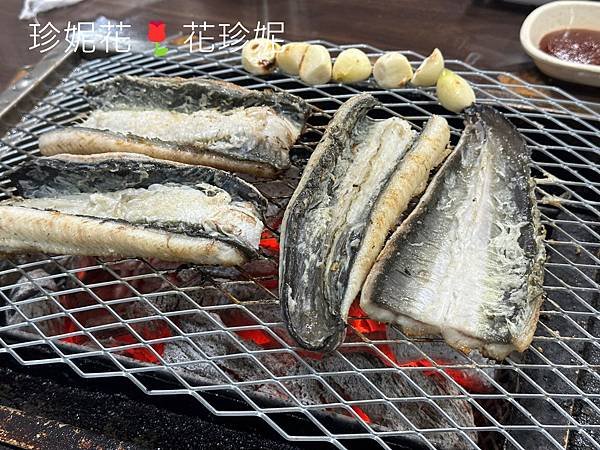 【韓國首爾｜弘大食記】品嘗最原始的美味，新鮮鰻魚炭火現烤的「