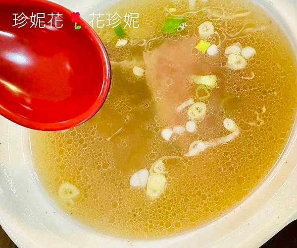 【台北｜大安食記】斤餅必吃，清燉牛肉湯鮮甜，米其林必比登推薦