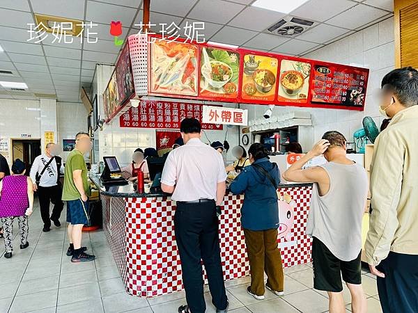 【台中｜豐原食記】豐原在地高人氣炒麵與豬血湯名店，生意好到還