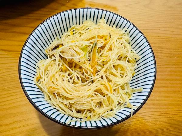 【新竹｜北區食記】米粉的故鄉，新竹百年米粉工廠「東德成米粉工