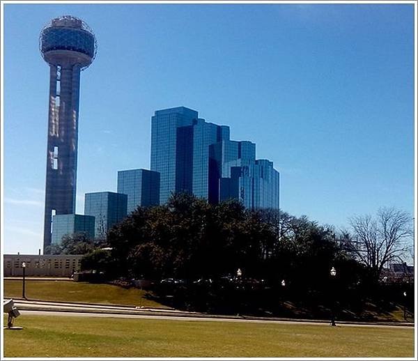 Reunion Tower.jpg