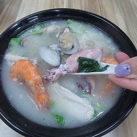 六張犁美食海鮮粥小卷米粉癮鱻海鮮食堂 (8).jpg