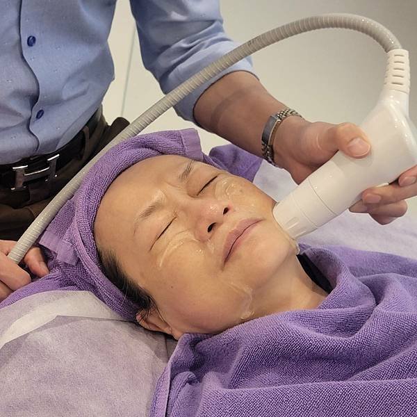 【板橋醫美】跟垂垂嘴邊肉說拜拜 HIPRO-S龍捲風音波拉提 - 愛爾麗板橋分店 (16).jpg