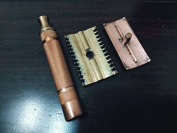 GILLETTE NEW SC-02.jpg