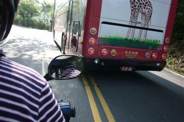 超車實錄-遊覽車算什麼