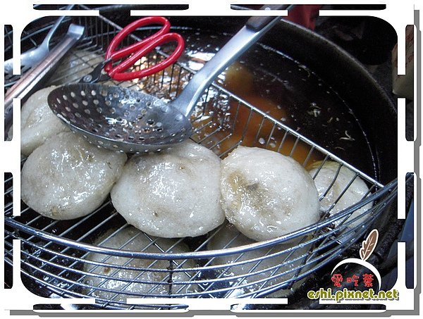 跟勺子一樣的肉圓