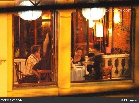 brad-pitt-brad-pitt-and-angelina-jolie-had-dinner-at-the-temple-club-and-then-scootered-home-06QSWH.jpg