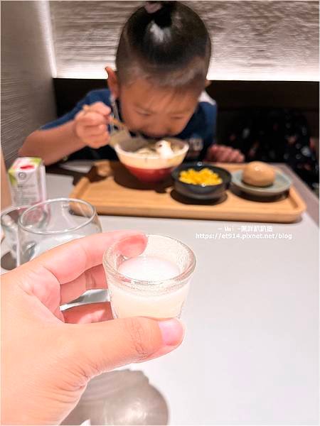 【台北｜中山區】雞湯桑拉麵(松江行天宮店)，有法式氣質的親子