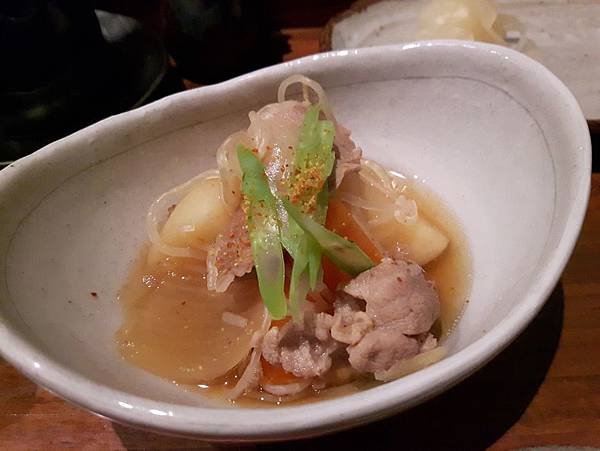 【台北食記】捷運東門站。游壽司～午間套餐超級划算，食材新鮮沒