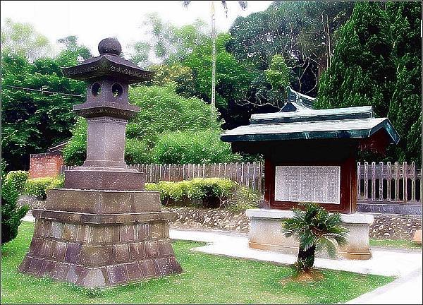 舊桃園神社石燈籠