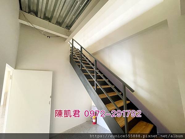 ⭐️大里⭐️聚合發大美角間店面～【售3580萬】