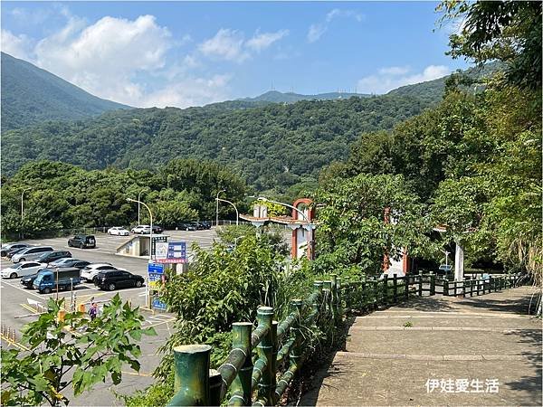 台北陽明山》從第一停車場 前往 前山公園》沿途風景老少咸宜半