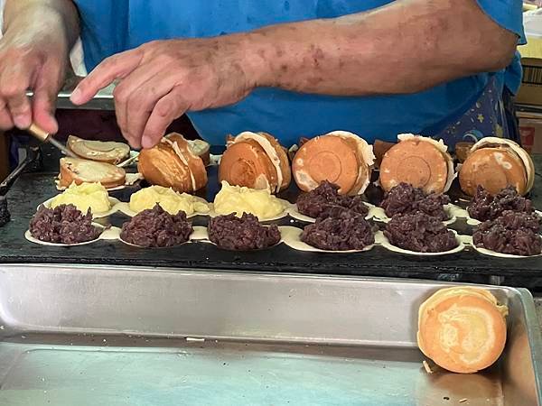 新北板橋食記》楊家紅豆餅》在地人口袋美食名單，經營四十多年的