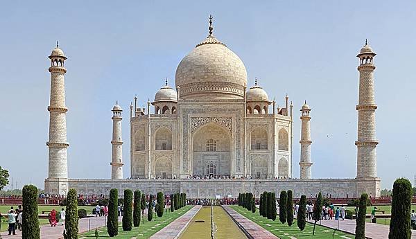 800px-Taj_Mahal_2012