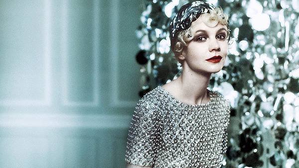 Carey-Mulligan-by-Mario-Testino-for-Vogue-US-May-2013-0 (1)