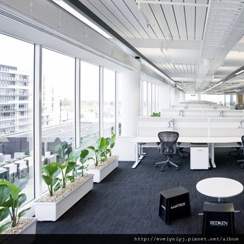 loreal-workstations_8kyo5.jpg