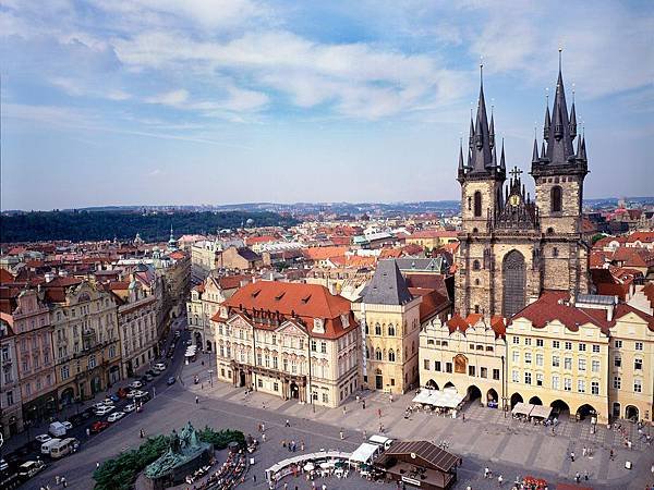Old_Town_Square_and_Tyn_Church_Prague_Czech_Republic.jpg
