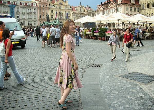prague old town square 1.jpg
