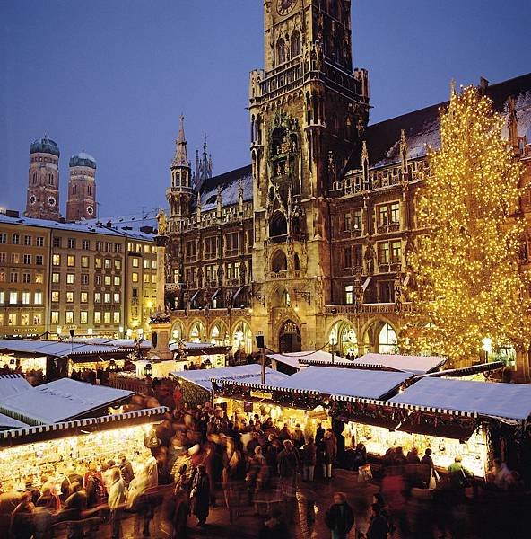 Christkindlmarkt-Muenchner-Marienplatz---Foto-C_-Reiter.jpg