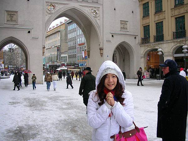 Munich&apos;s New Town Hall at Marienplatz 