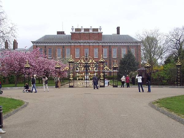 kensignton palace.jpg