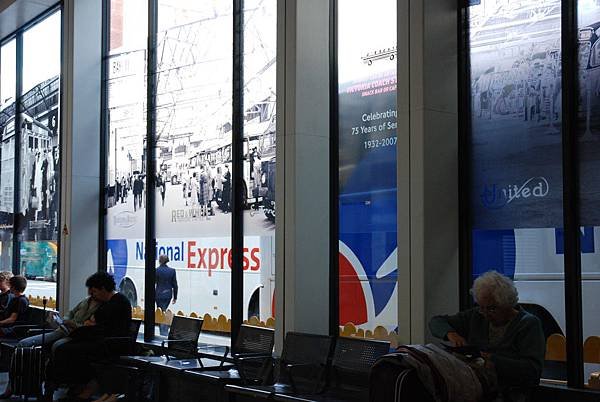 VICTORIA COACH STATION.jpg