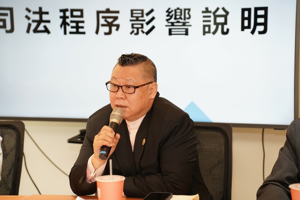 新華泰富澄清停牌原因：營運正常、財務穩健，停牌係因市場派聲請