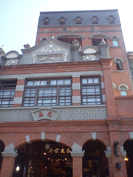 DSC01995.jpg
