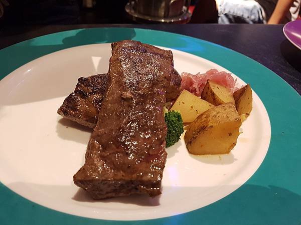 20161016_193803.jpg