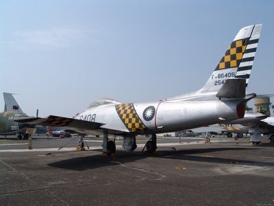 F-86F 軍刀式戰鬥轟炸機 Sabre