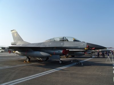 F-16 戰隼式戰鬥機  Fighting Falcon